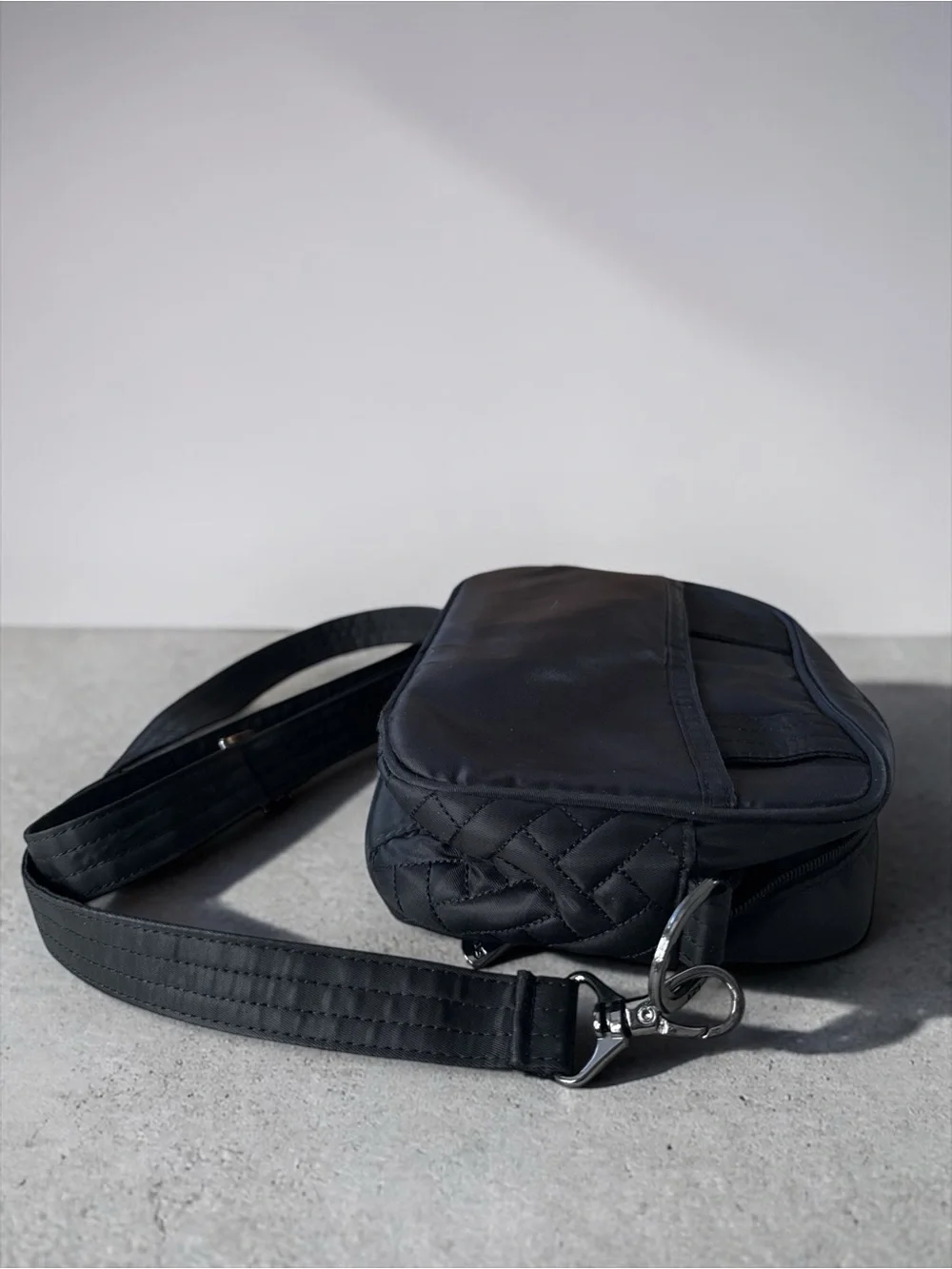 Lug Carousel RFID Black Quilted Crossbody Bag Entry Travel Purse Organizer